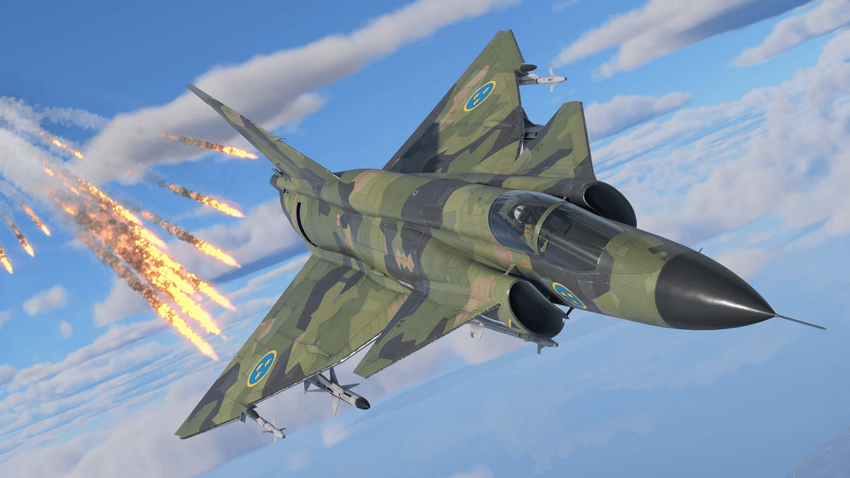 A military aircraft in War Thunder